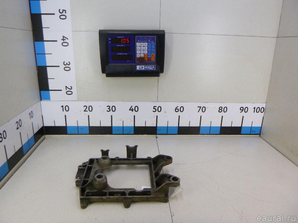 Кронштейн блока управления двигателем