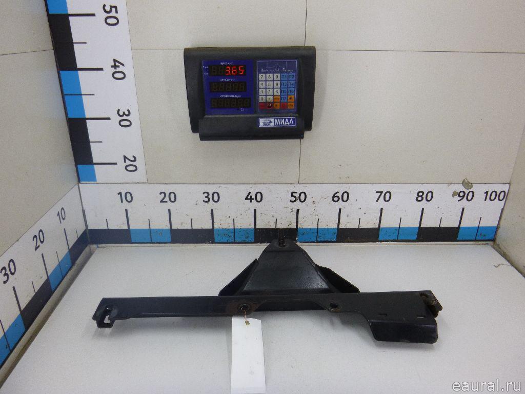 Кронштейн переднего бампера левый