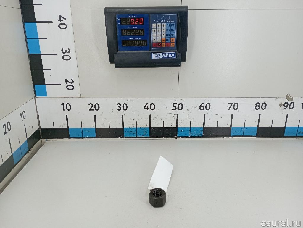 Гайка стремянки задней рессоры