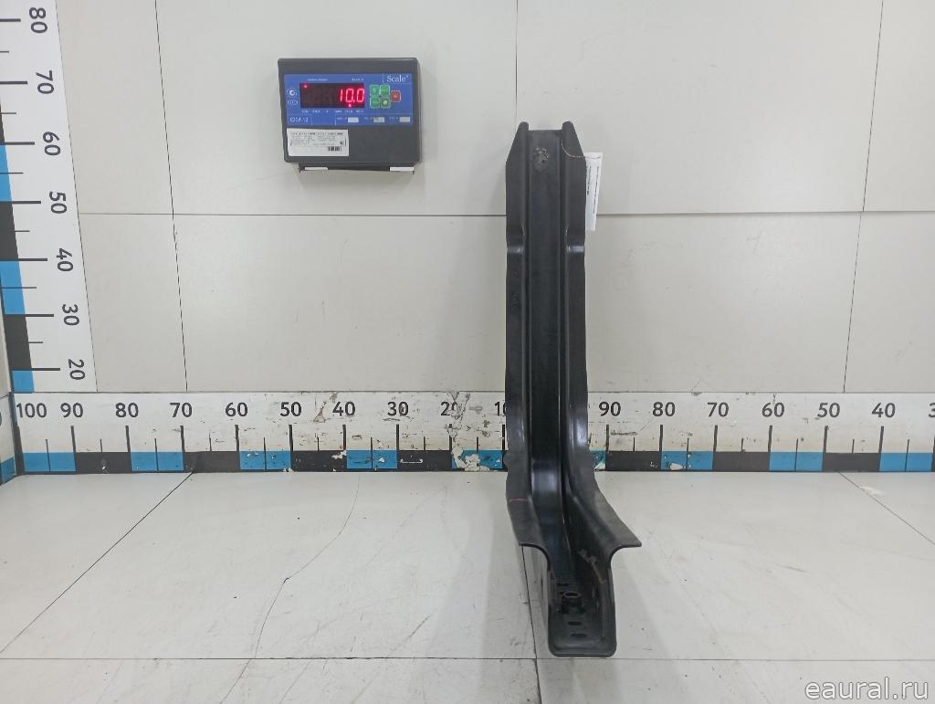 Кронштейн крепления топливного бака