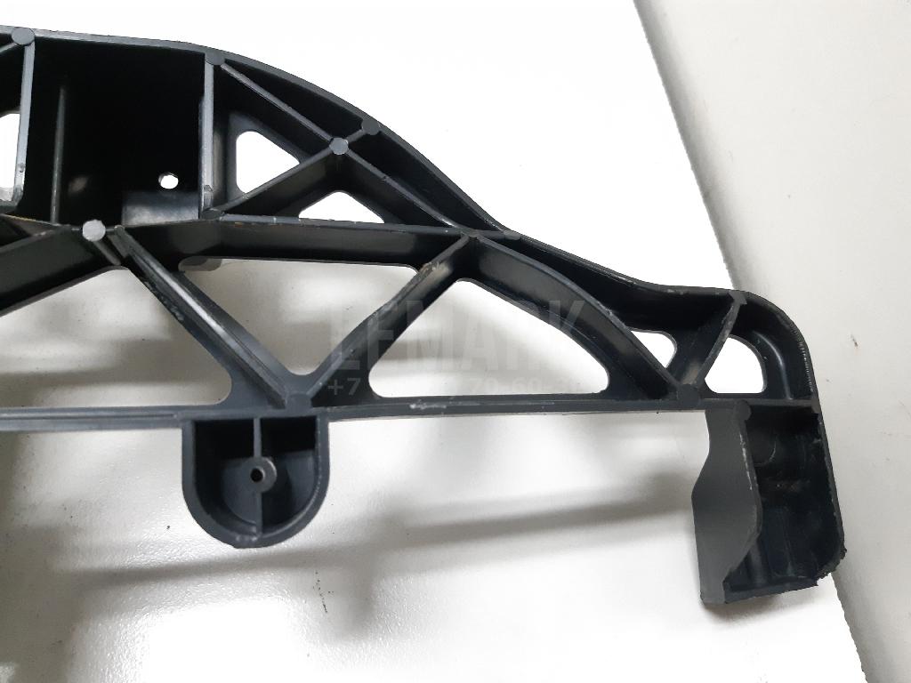 Направляющая заднего бампера для  BMW 4-serie F32/F33/F82 2012-2020