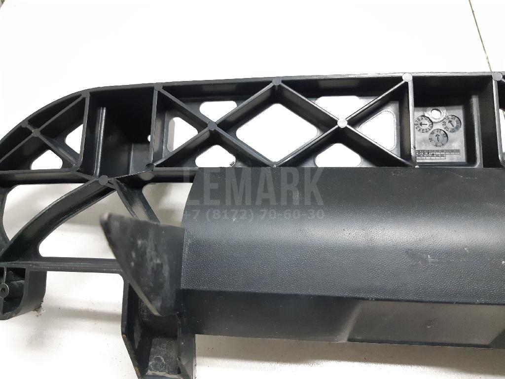 Направляющая заднего бампера для  BMW 4-serie F32/F33/F82 2012-2020