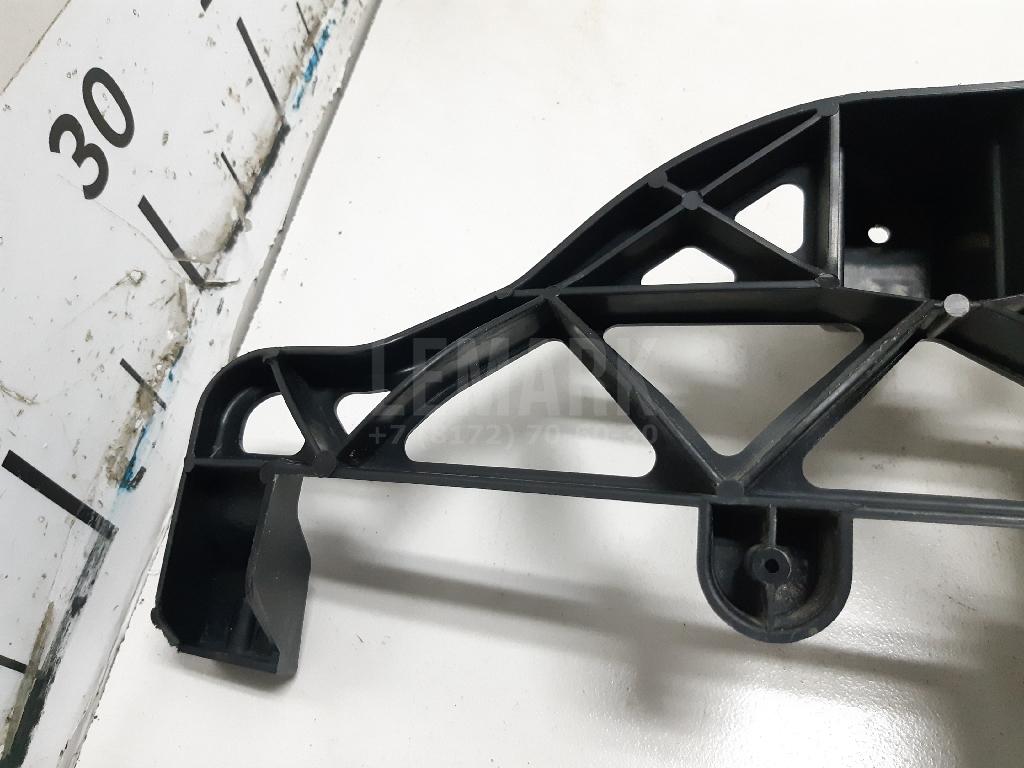 Направляющая заднего бампера для  BMW 4-serie F32/F33/F82 2012-2020