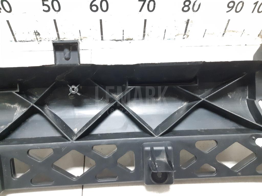 Направляющая заднего бампера для  BMW 4-serie F32/F33/F82 2012-2020