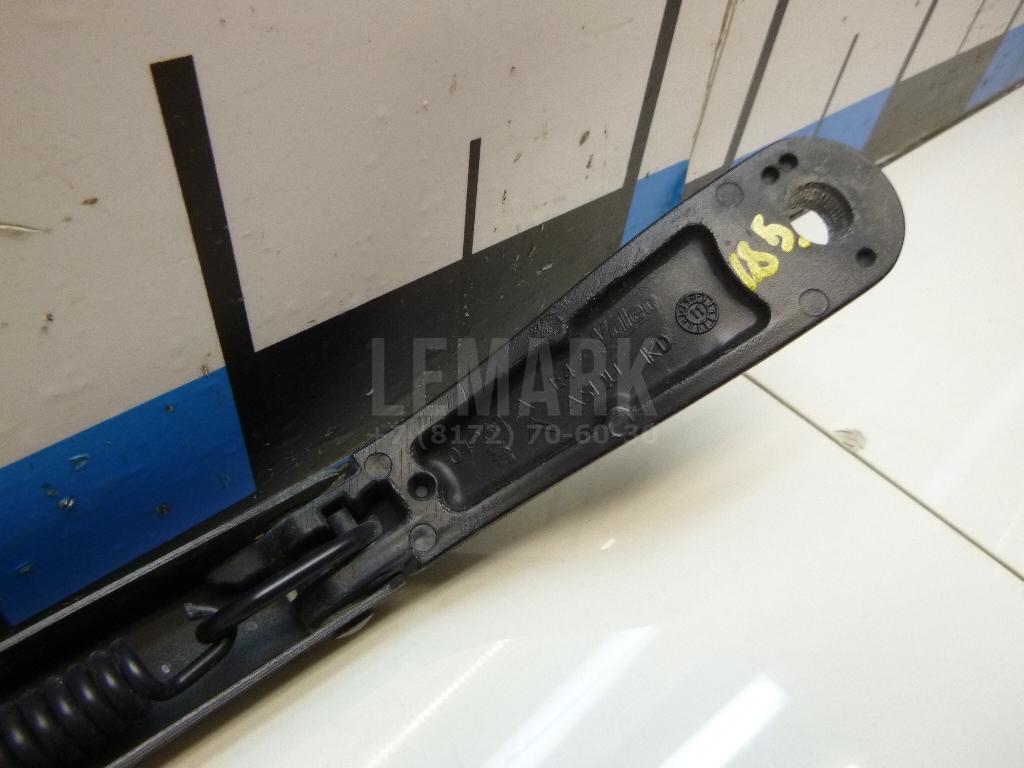 Поводок стеклоочистителя передний правый для  BMW Z4 E85/E86 2002-2008