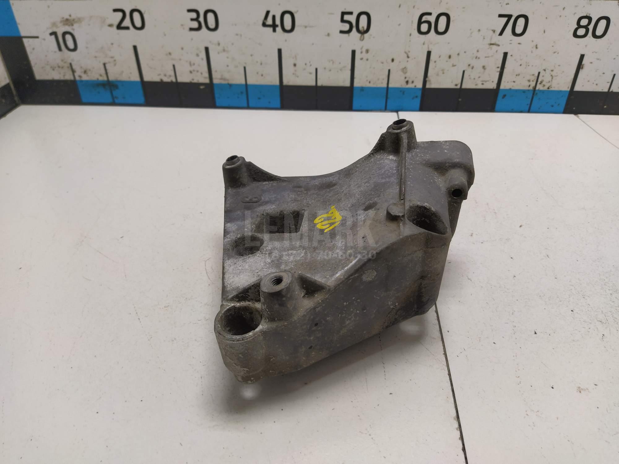 Кронштейн кондиционера для  BMW X5 F15/F85 2013-2018