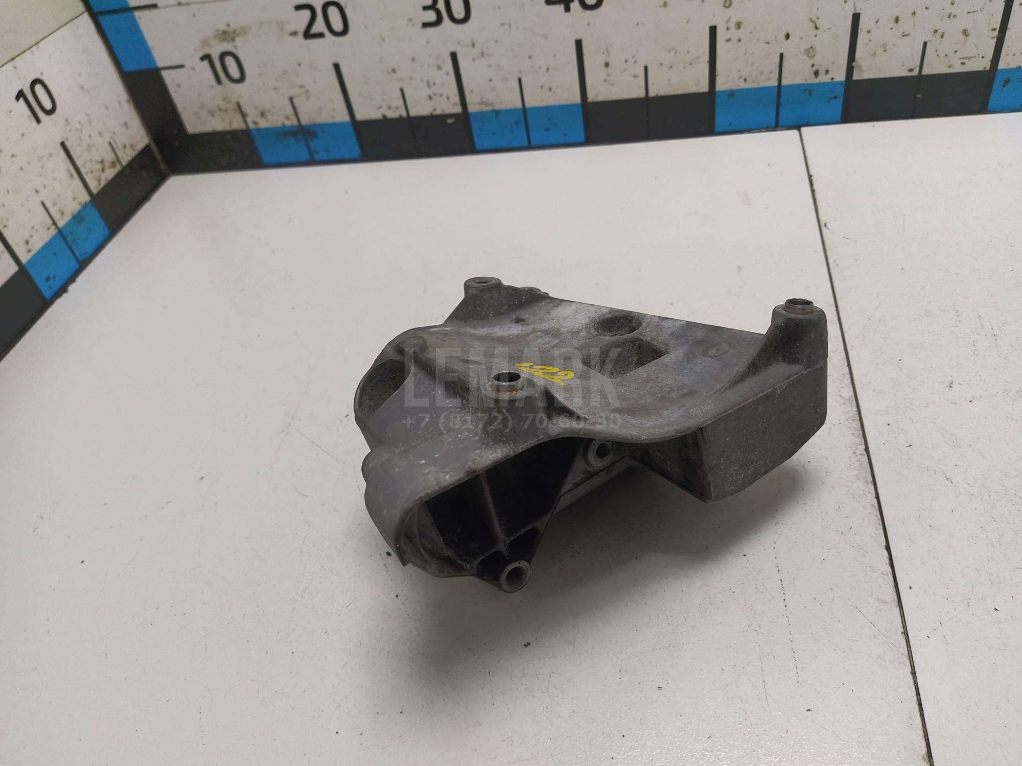 Кронштейн кондиционера для  BMW X5 F15/F85 2013-2018