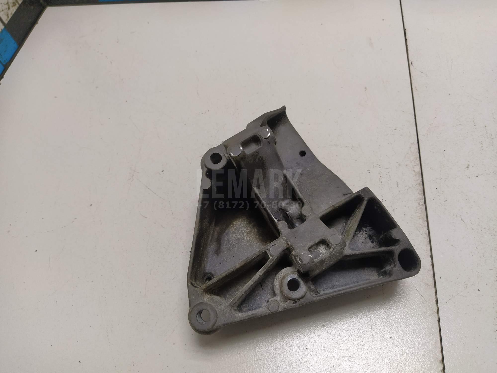 Кронштейн кондиционера для  BMW X5 F15/F85 2013-2018