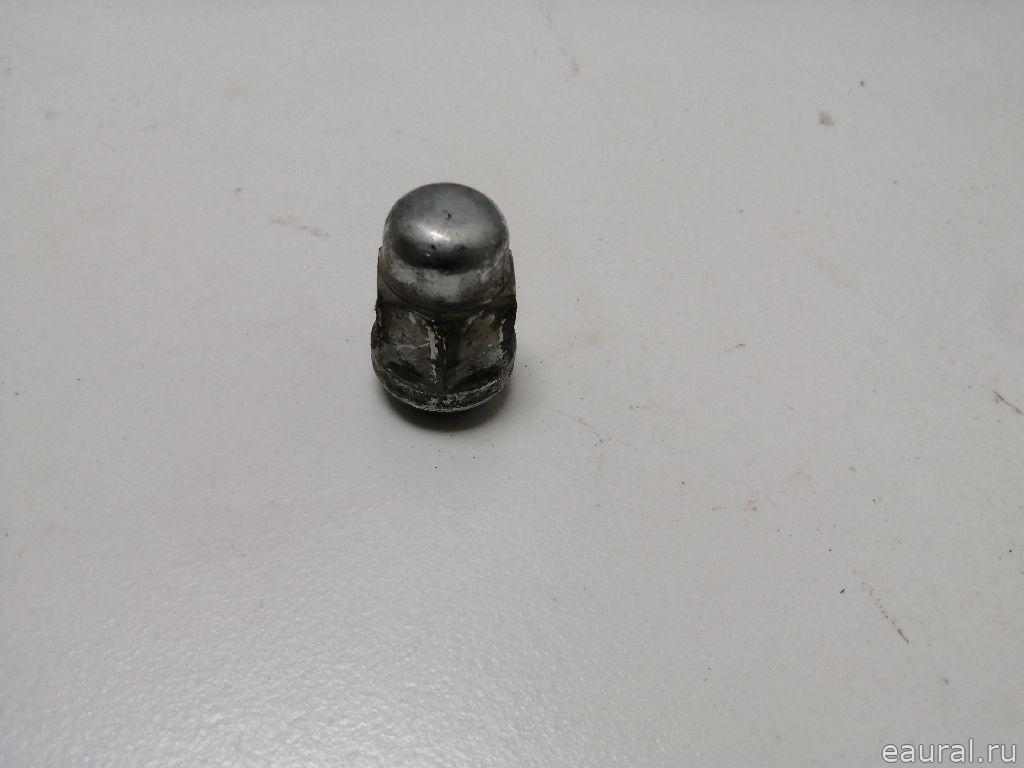 Гайка колеса