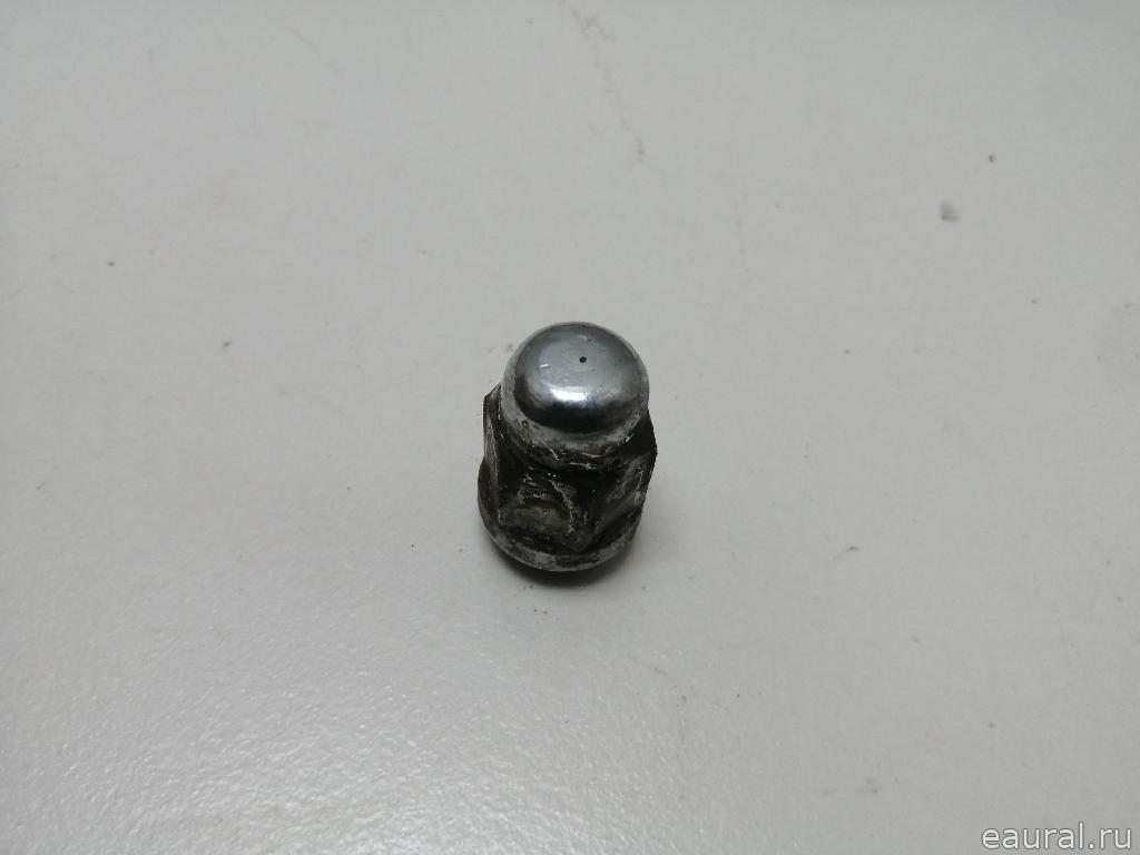 Гайка колеса