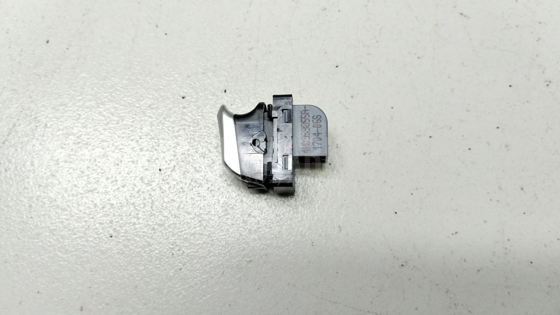 Кнопка стеклоподъемника для  Audi A4 [B7] 2005-2007