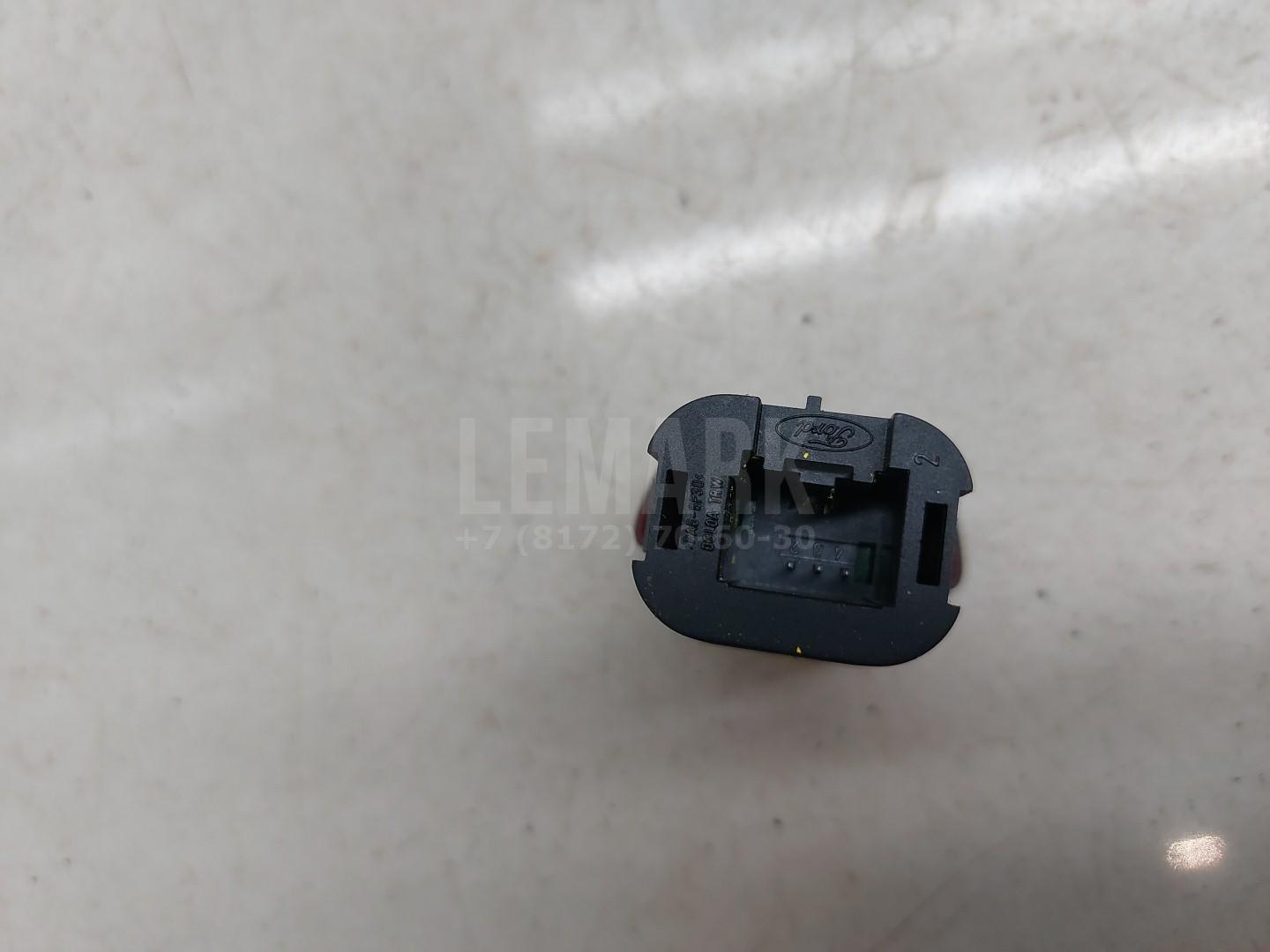 Кнопка аварийной сигнализации для  BMW Z4 E85/E86 2002-2008