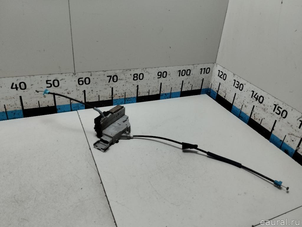 Замок двери передней правой