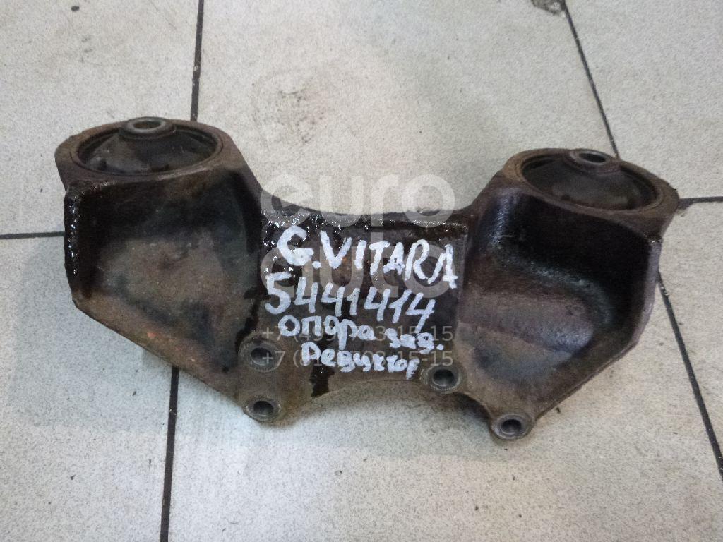 Опора на сузуки гранд витара. Опора заднего редуктора для Suzuki Grand Vitara 2005-2015. Suzuki Grand Vitara 2006 опора заднего моста. Задняя подушка редуктора на Сузуки Гранд Витара. Сузуки Гранд Витара опора заднего дифференциала.