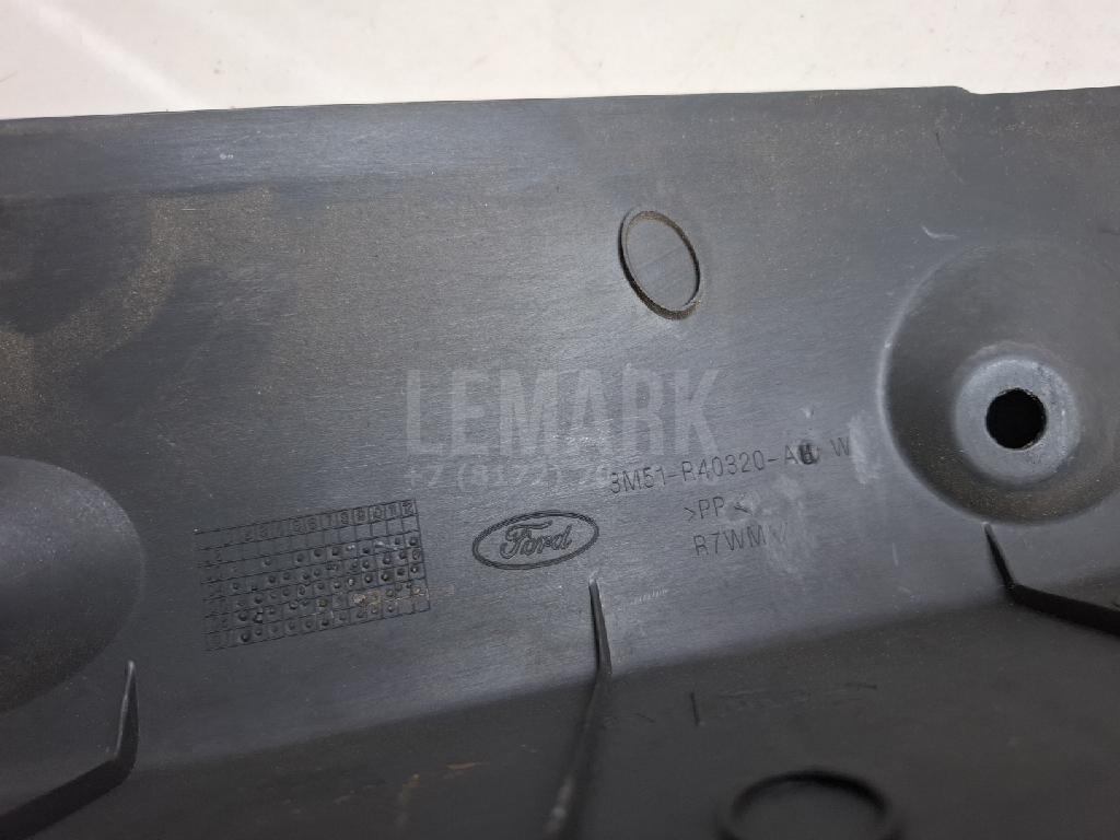 Обшивка багажника для  Ford Focus II 2005-2008