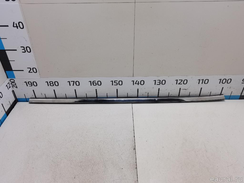 Накладка стекла заднего левого