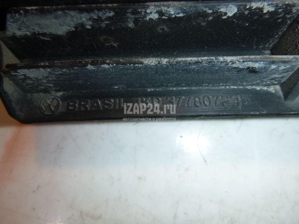 377807245 Направляющая заднего бампера VAG Pointer/Golf BR (2004 - 2009)