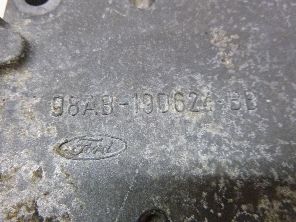 Кронштейн кондиционера для  Ford Focus I 1998-2005