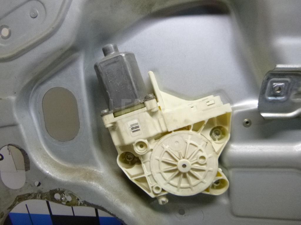 Стеклоподъемник электр. передний правый для  Citroen C4 Grand Picasso 2006-2014