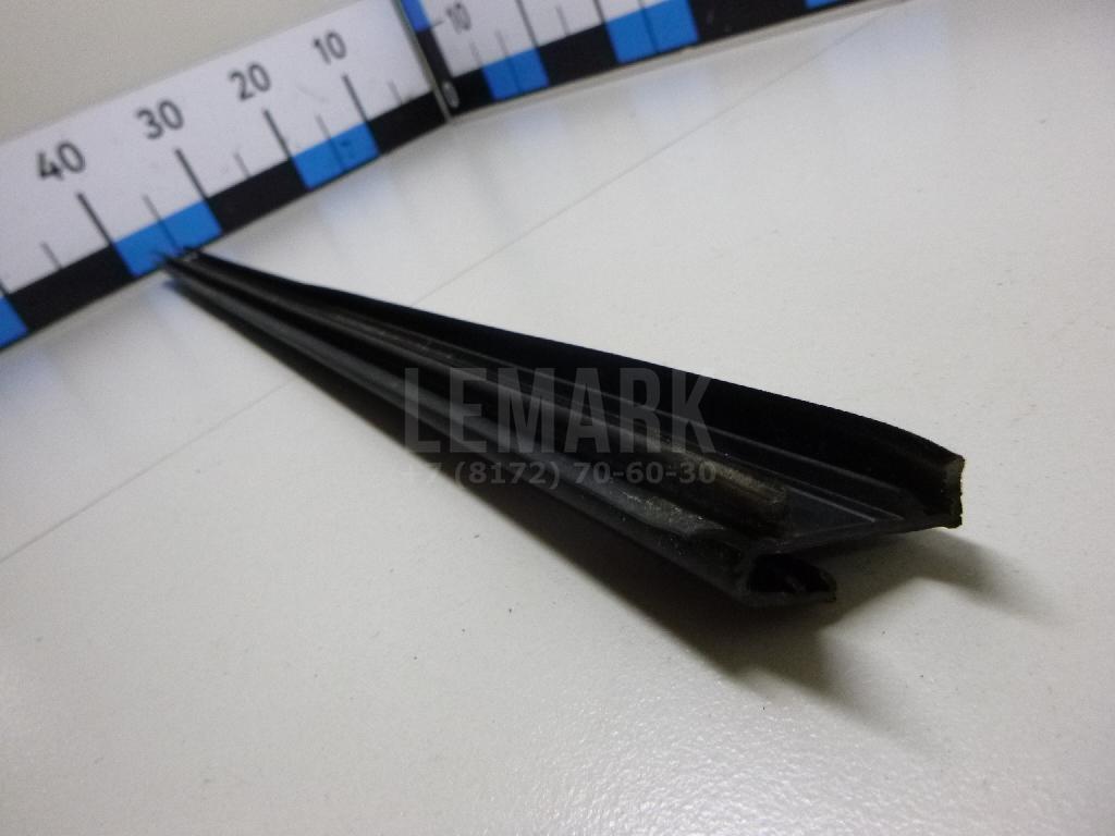 Накладка стекла переднего левого для  BMW 1-serie F20/F21 2011-2019