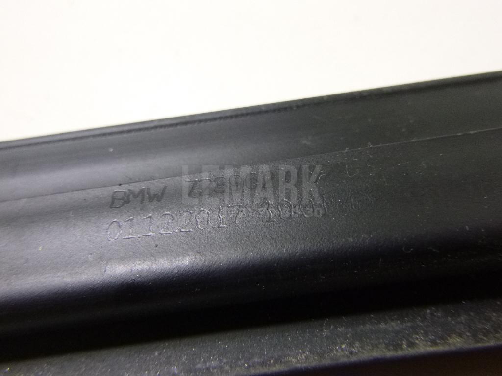 Накладка стекла переднего левого для  BMW 1-serie F20/F21 2011-2019