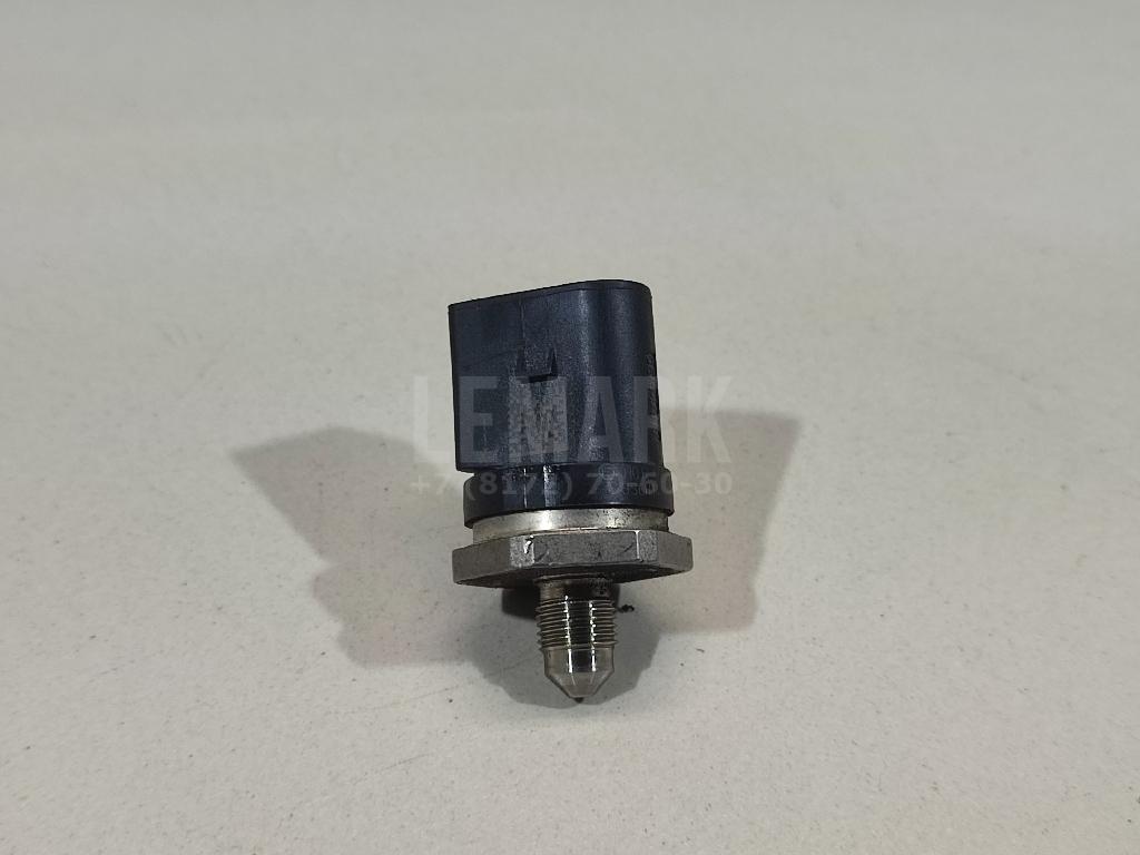 Датчик давления топлива 06J906051F VAG