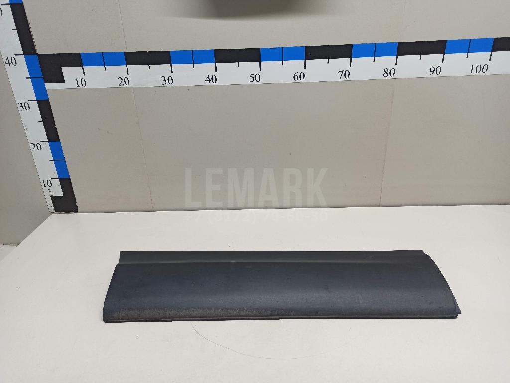 Накладка двери задней правой 828704EA0A Nissan