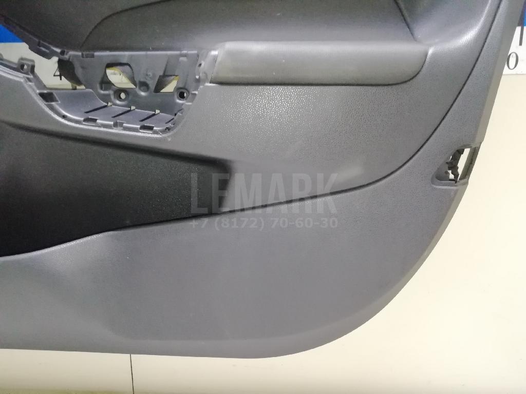 Обшивка двери передней правой для  Ford Escape EUR 2007-2009