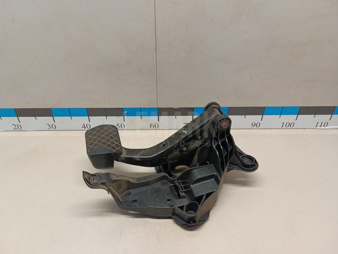 Педаль тормоза 6R1723060 VAG