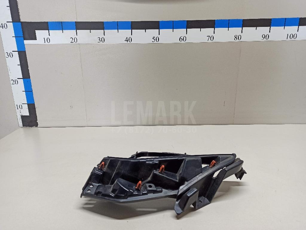Кронштейн фар правый 5324560030 Toyota