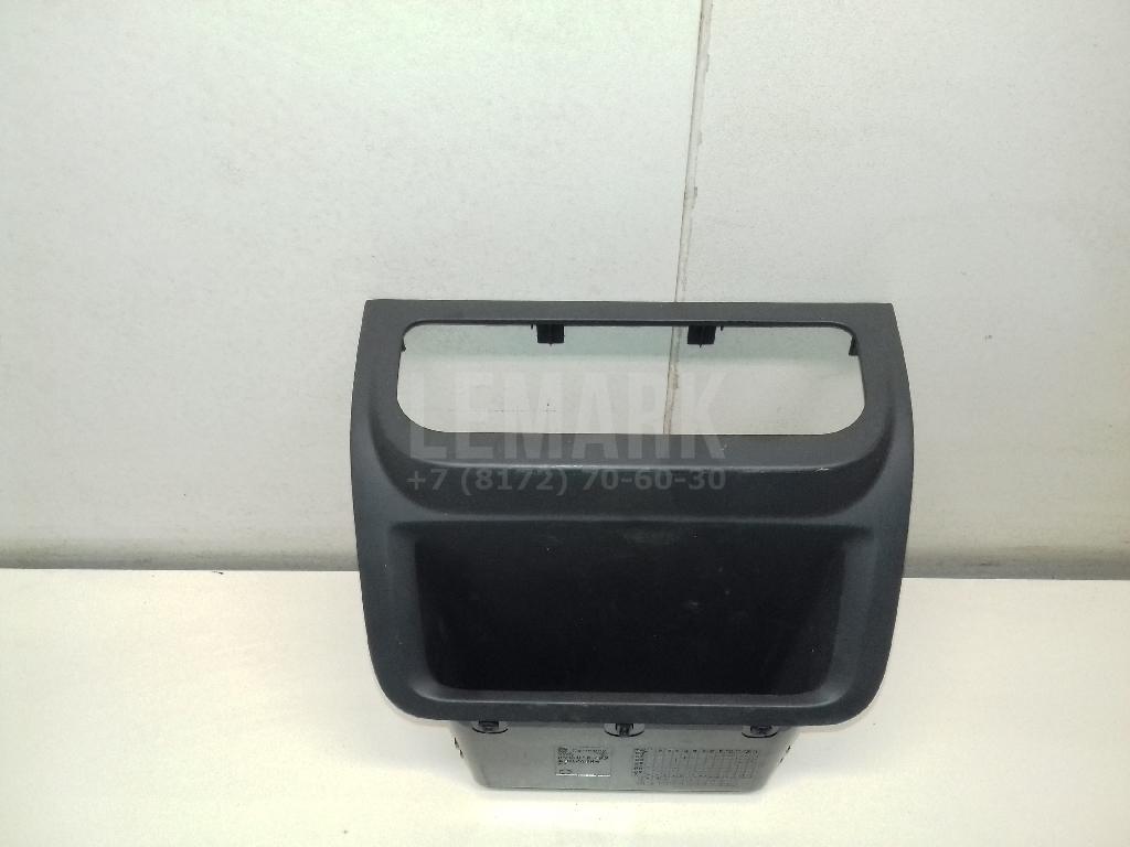 Накладка декоративная 5M0820039E81U VAG