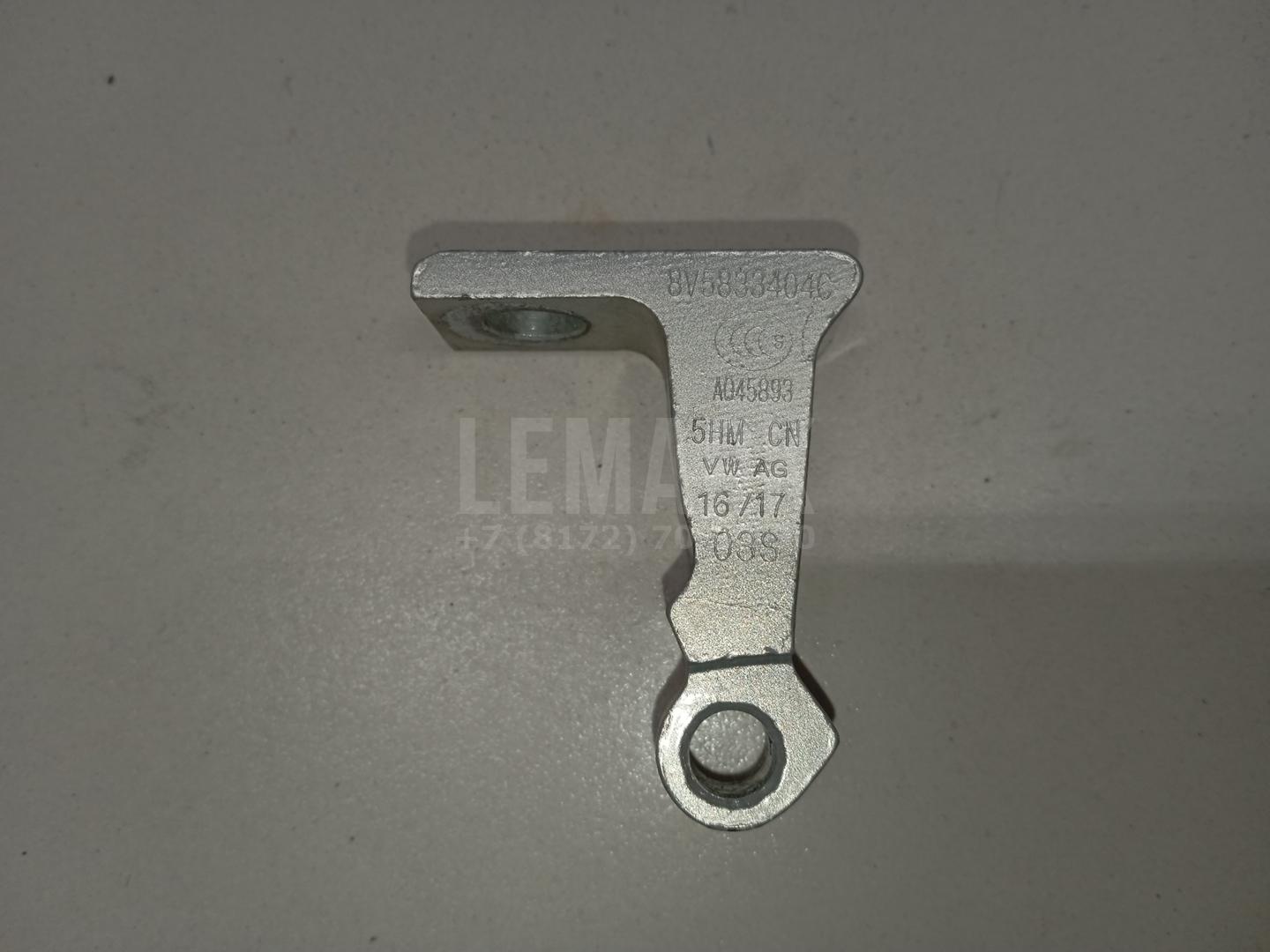 Петля двери 8V5833404C VAG