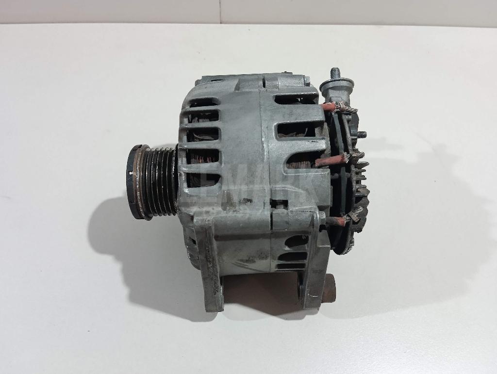 Генератор 23100JA02C Renault