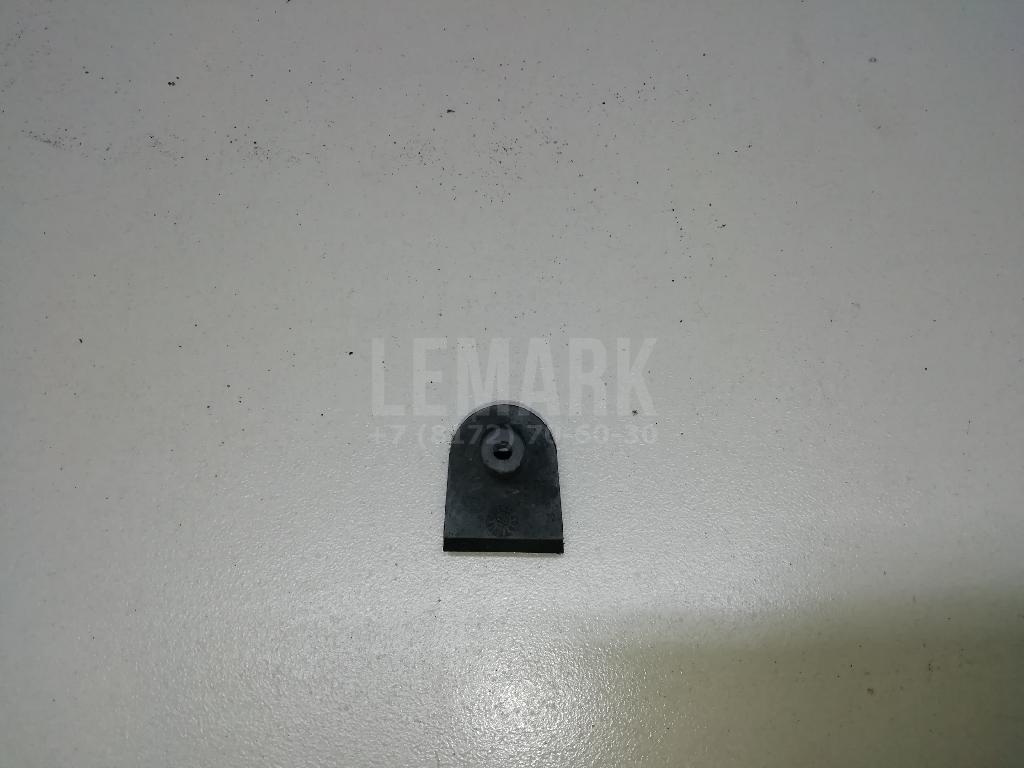 Крепеж фары 6R0911479 VAG