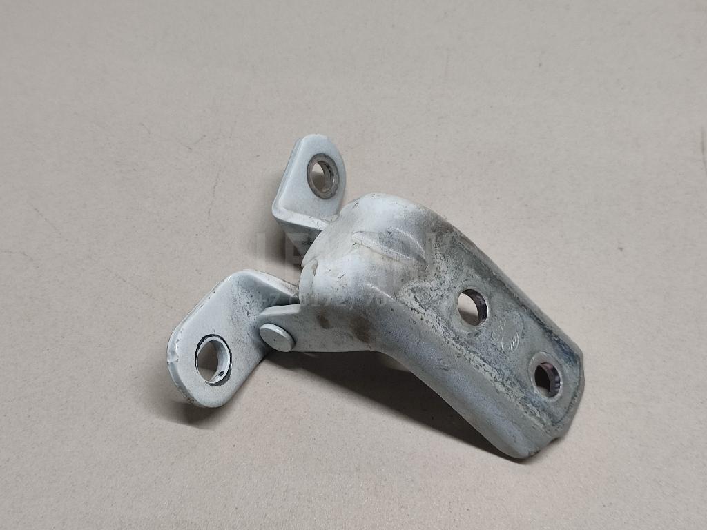 Петля двери 793202V000 Hyundai-Kia