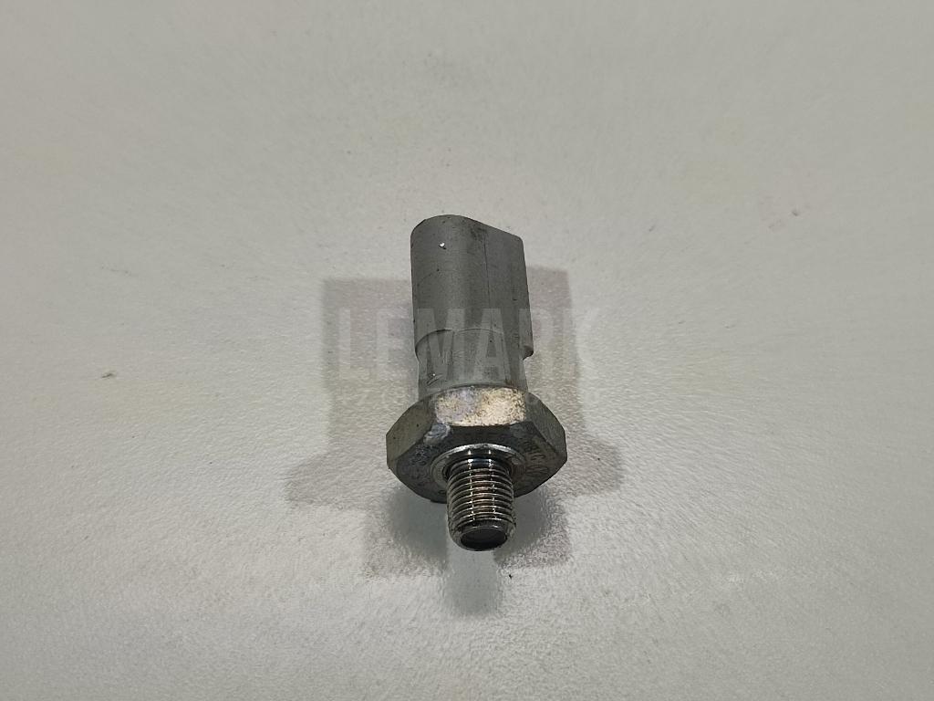 Датчик давления масла 06E919081C VAG