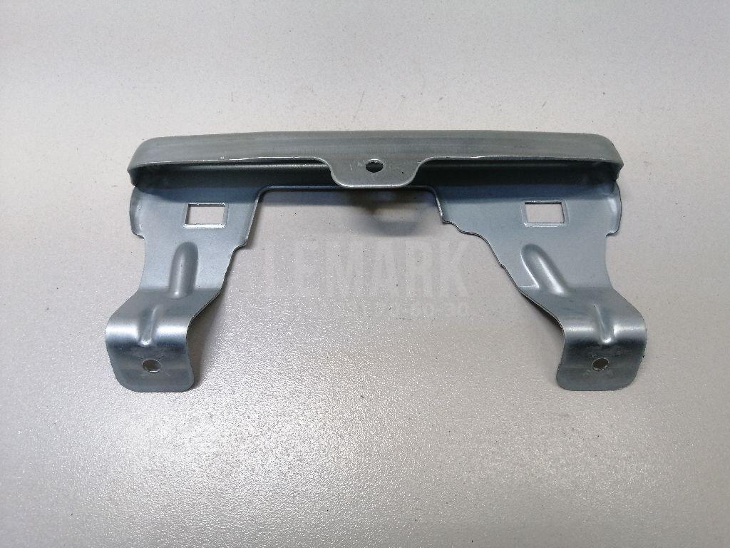 Кронштейн ручки 5L6858687E VAG