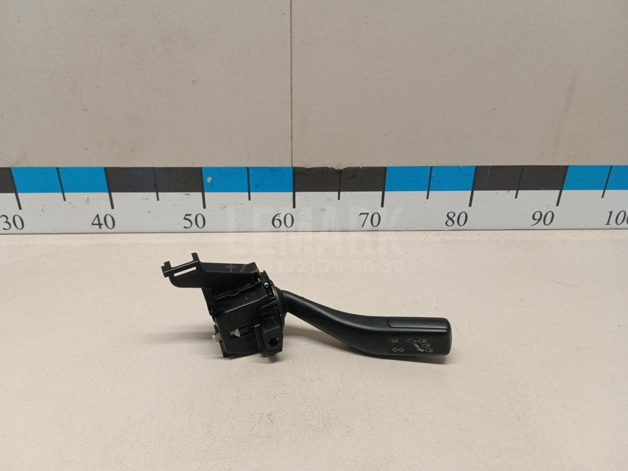 Переключатель поворотов подрулевой 1K0953513E9B9 VAG