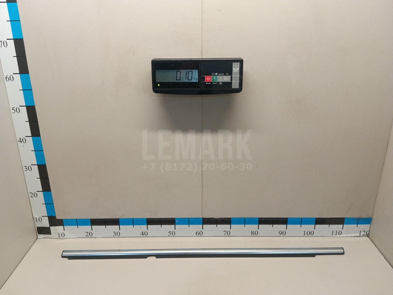 Накладка стекла заднего левого 5N0839475D3Q7 VAG