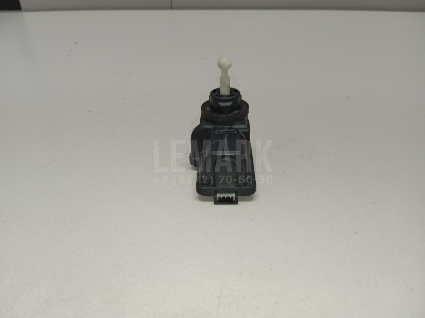 Моторчик корректора фары 1324268 Ford