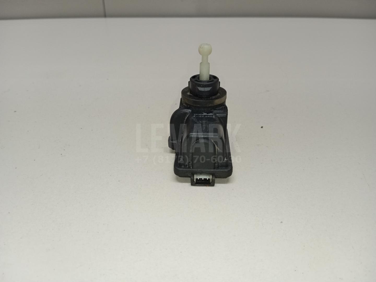 Моторчик корректора фары 1324268 Ford