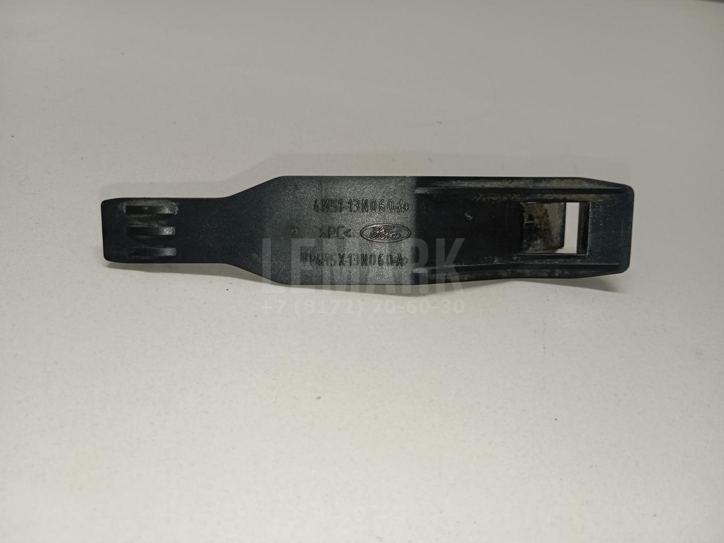 Кронштейн крепления фары 1324270 Ford