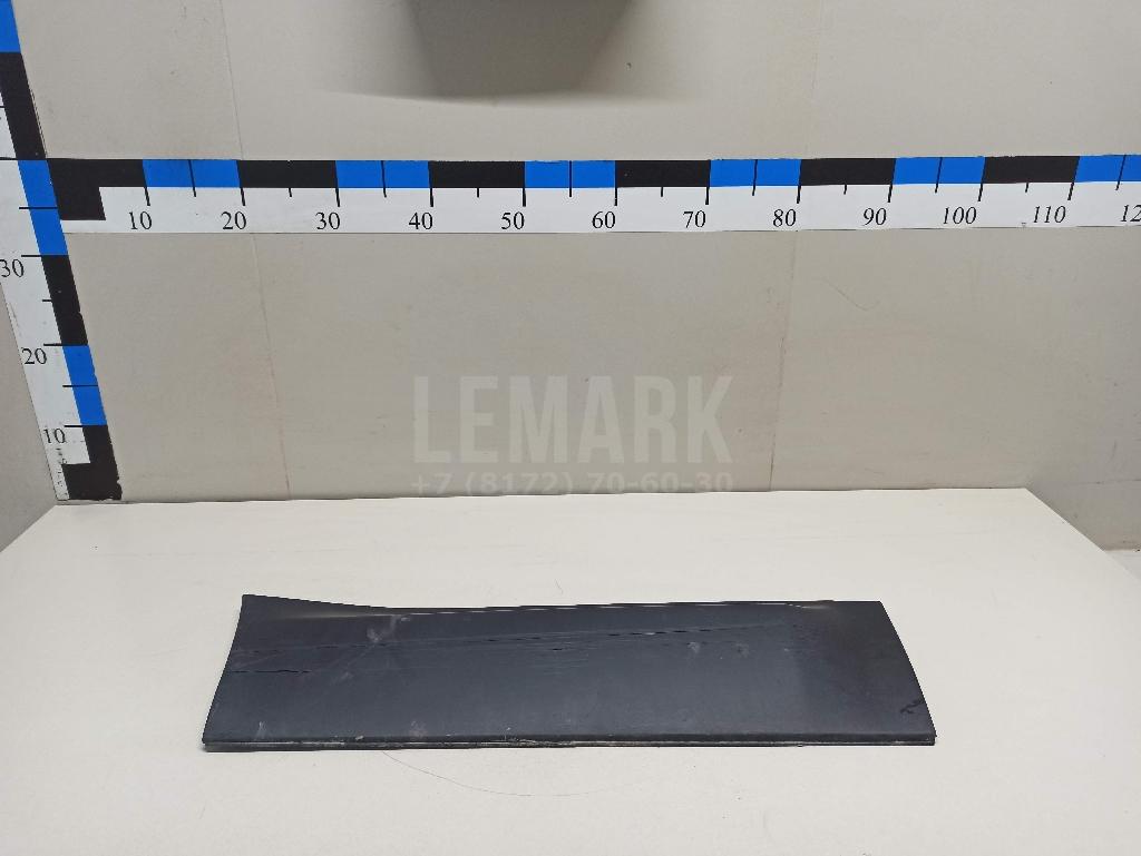 Накладка двери задней правой 82870BR01A Nissan
