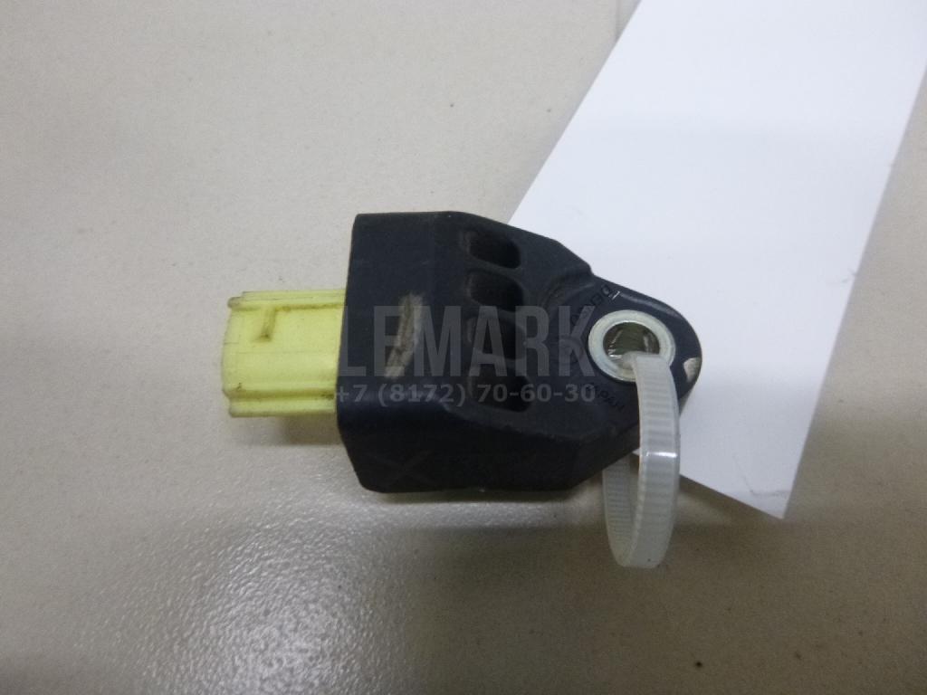 Датчик AIR BAG 8983133030 Toyota