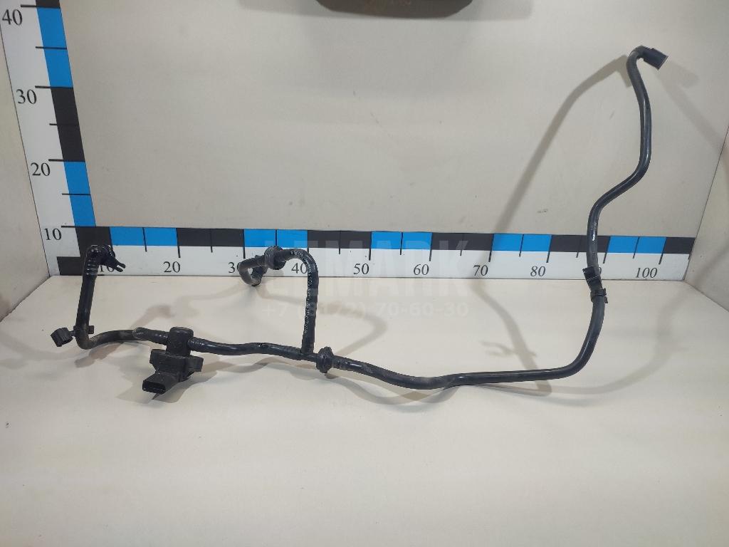Трубка вакуумная 6R1612041AC VAG