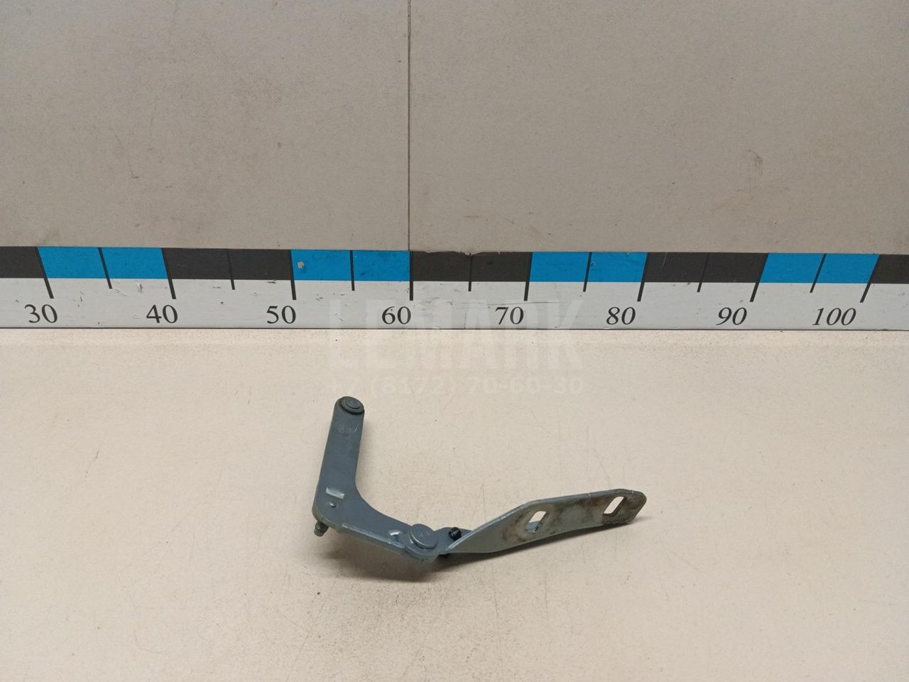 Петля капота правая 1595401 Ford