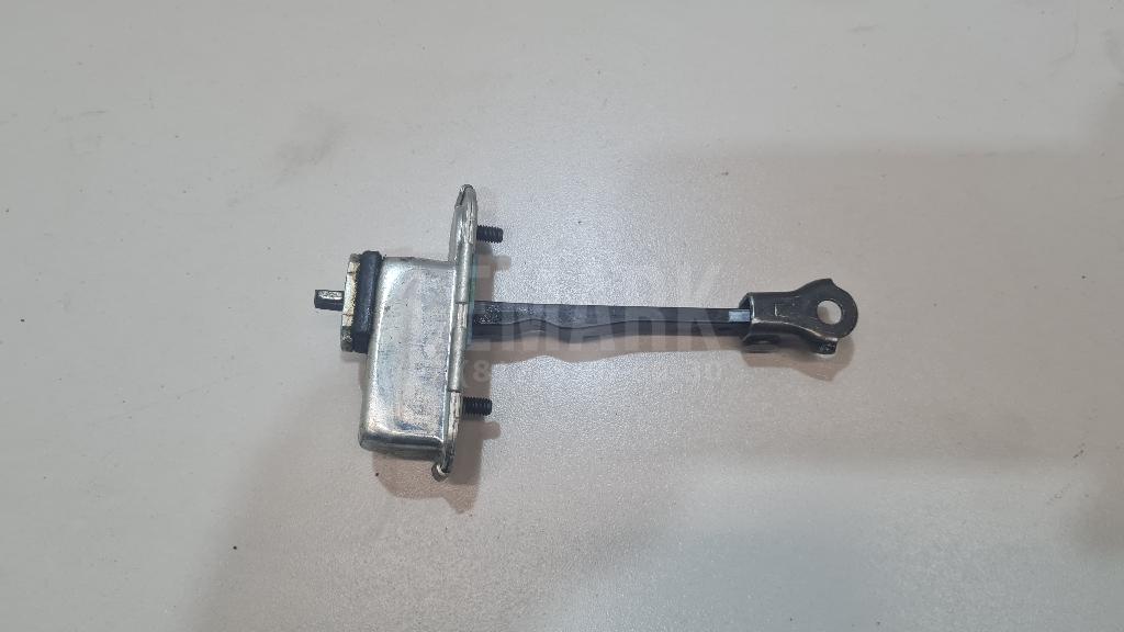 Ограничитель двери 79480D3000 Hyundai-Kia