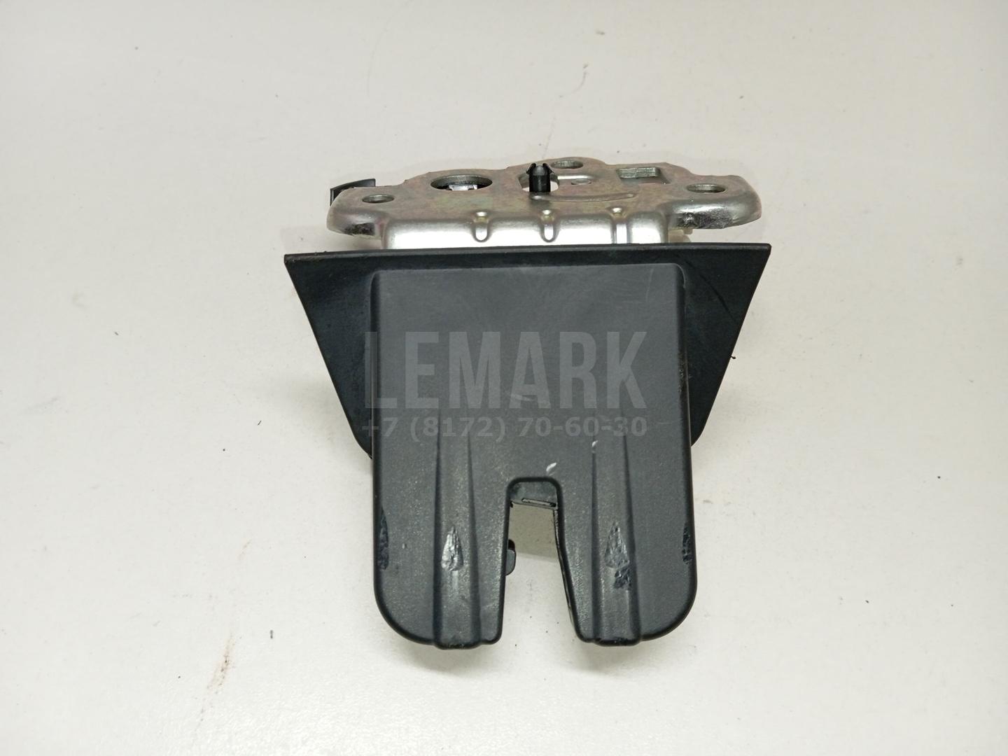 Замок багажника 8R0827505 VAG