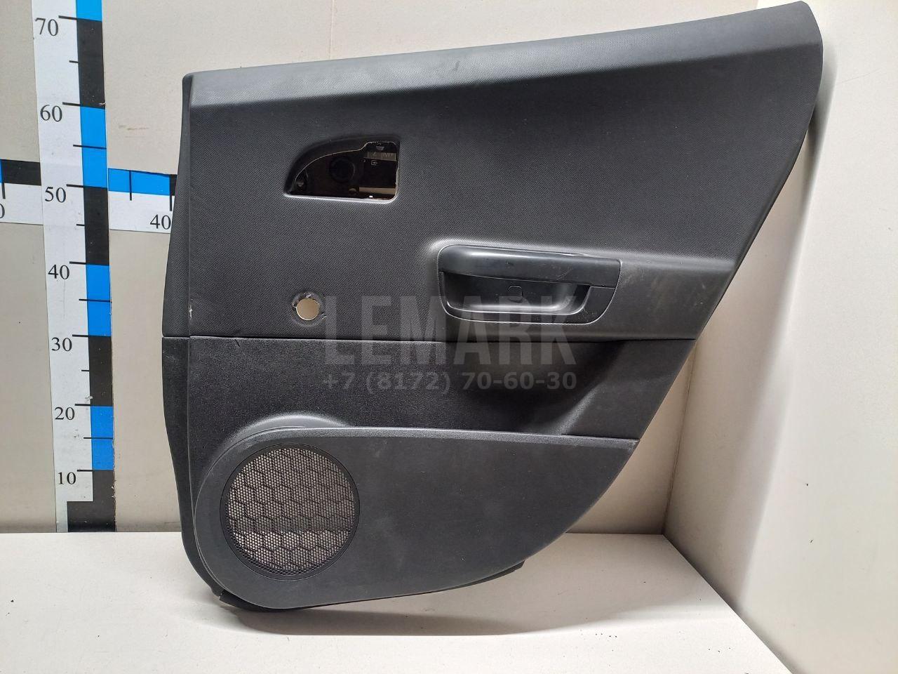Обшивка двери задней правой 833021H100EQ Hyundai-Kia