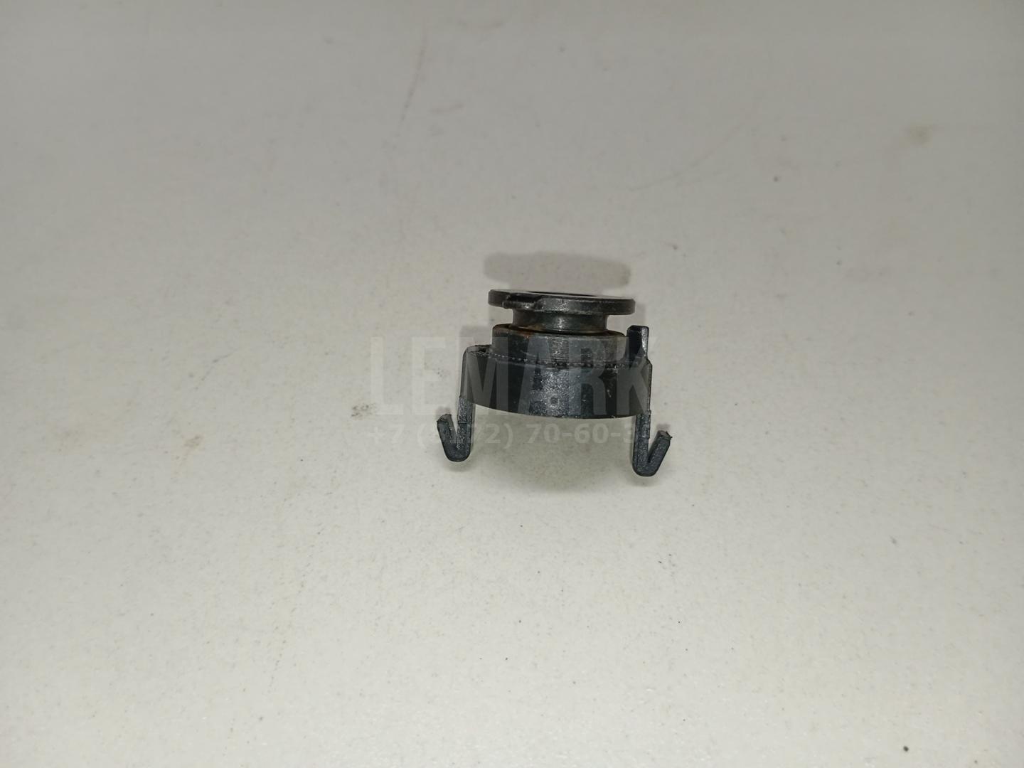 Крепеж стеклоподъемника 7L0837346A VAG